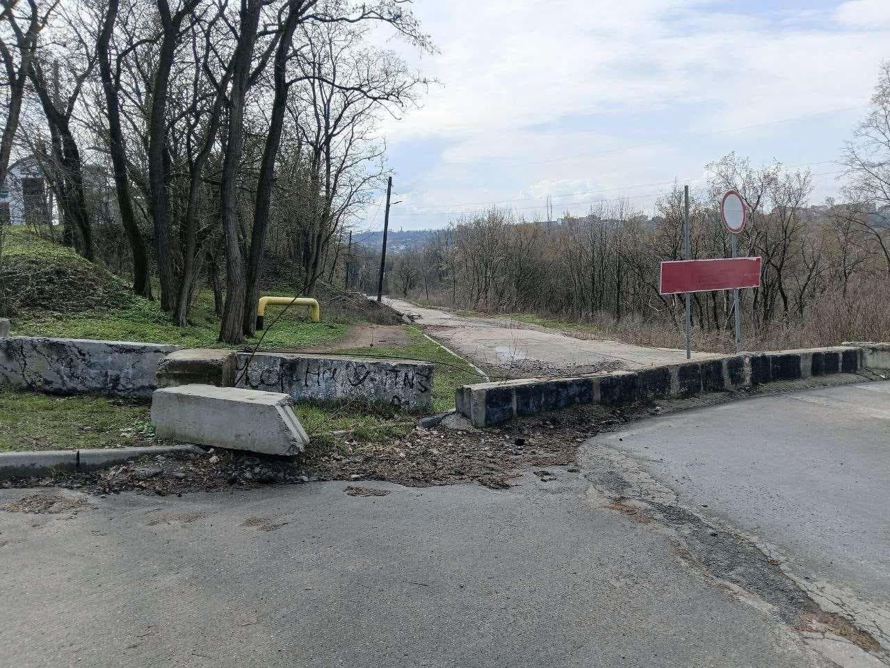 Дорога на вул.Паїсія Величковського перекрита з січня 2024 року