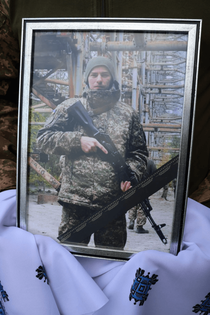 На Полтавщині попрощалися із захисником та його...