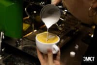 Реконструкцію гаража під кафетерій в історичному центрі Полтави визнали законною