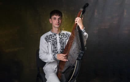 Бандура у трендах. Як полтавський музикант руйнує стереотипи та збирає тисячі переглядів