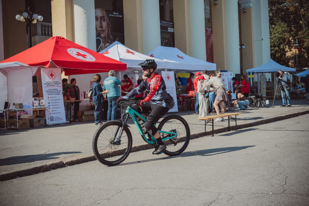 Росія атакувала Полтаву під час візиту посла Шв...
