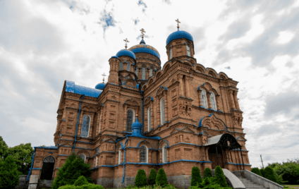 Від козацького трофея до таємниць підземель. Невідома історія собору під Полтавою