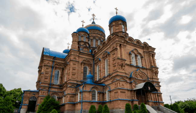Від козацького трофея до таємниць підземель. Невідома історія собору під Полтавою