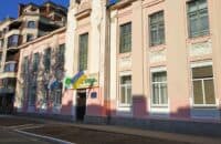 Слідчі та прокурори розслідують можливі зловживання під час реставрації школи № 43 в Полтаві