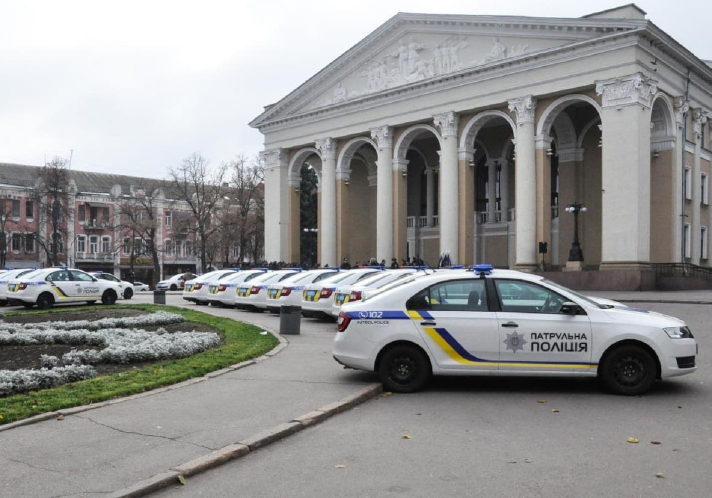 Для ГУ Національної поліції в Полтавській області придбали 8 автомобілів