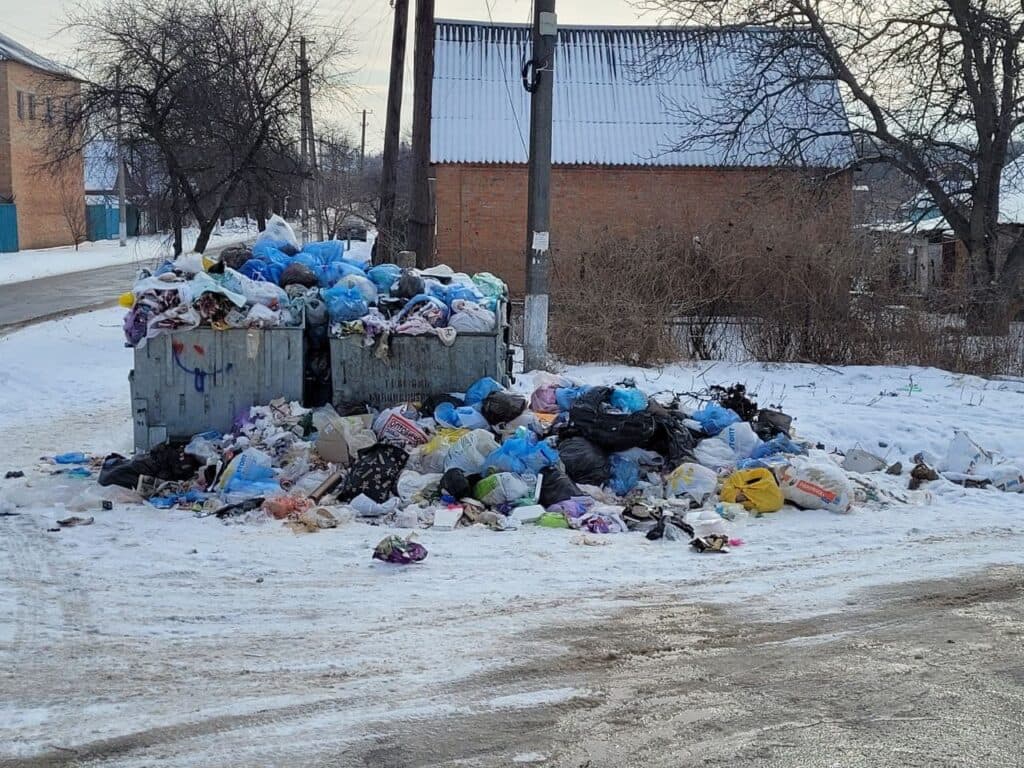 Сміттєві майданчики у Кобеляках, 27 січня