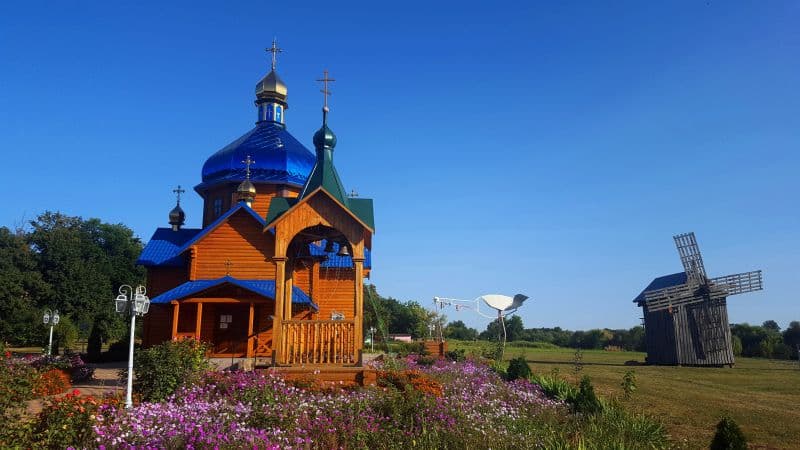 Свято-Миколаївський храм у селі Гоголеве