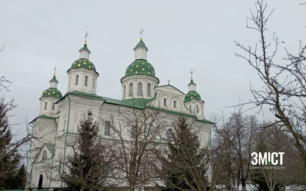Мгарський монастир у Лубнах, що підпорядковується УПЦ