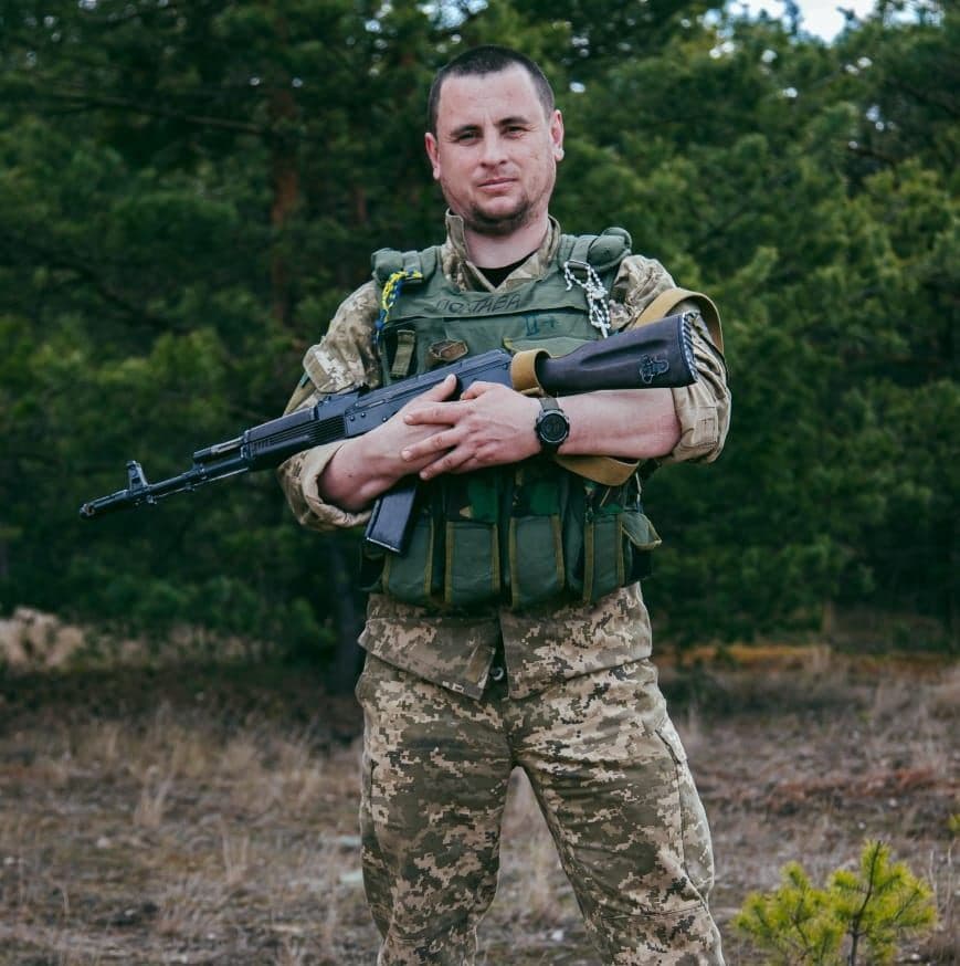 Меморіальна дошка Олександру Ластовіну