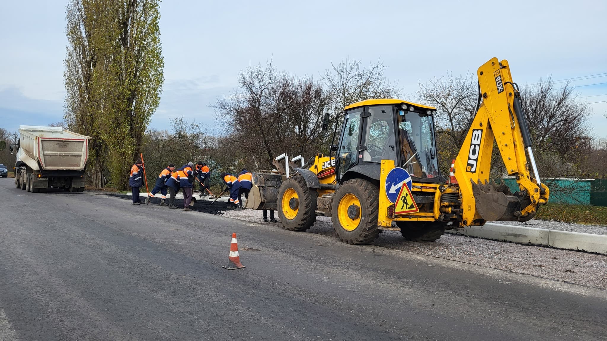 Ілюстративне фото. Роботи на ділянці дороги Білопілля – Терни – Липова Долина – Гадяч, 2023 рік