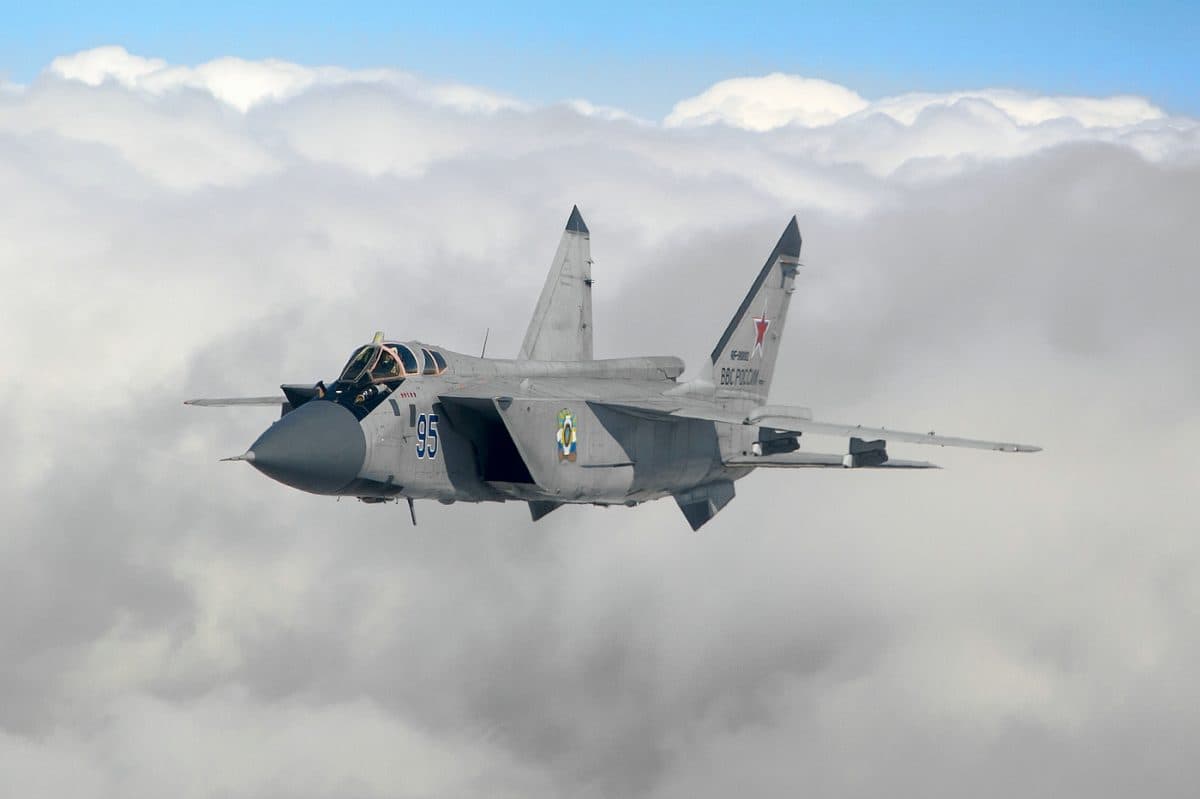 Російський літак МіГ-31К – носій «Кинджала»
