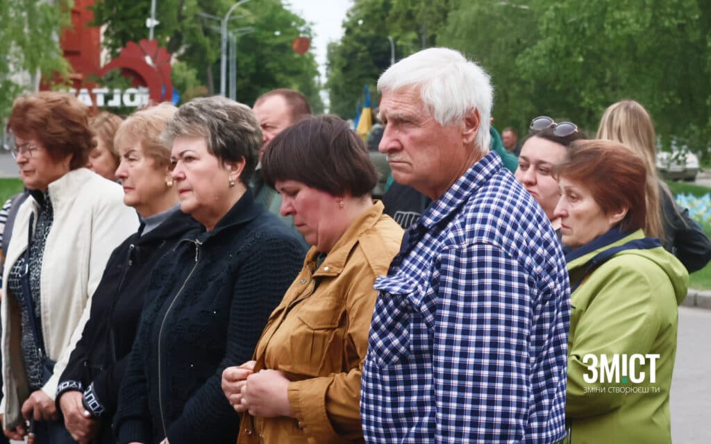 Полтавці віддають шану герою