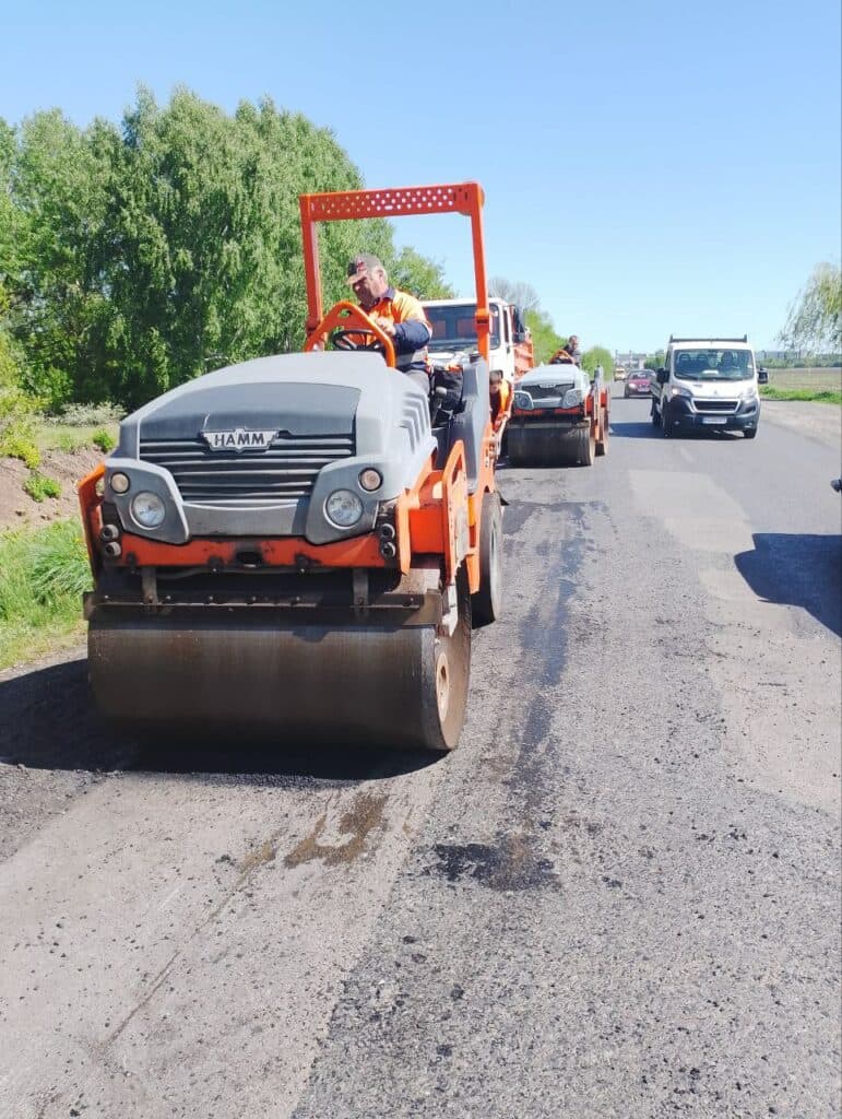 дороги Полтавщини ремонтують