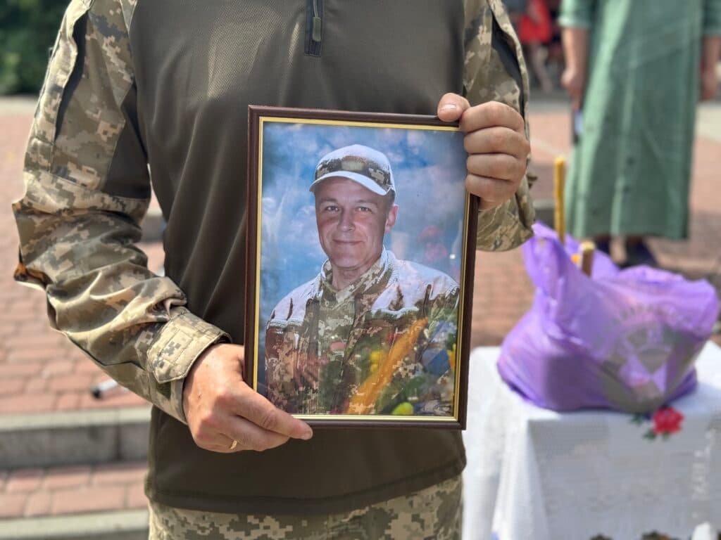 Володимир Тур