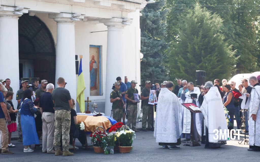Солдат Андрій Поляхов