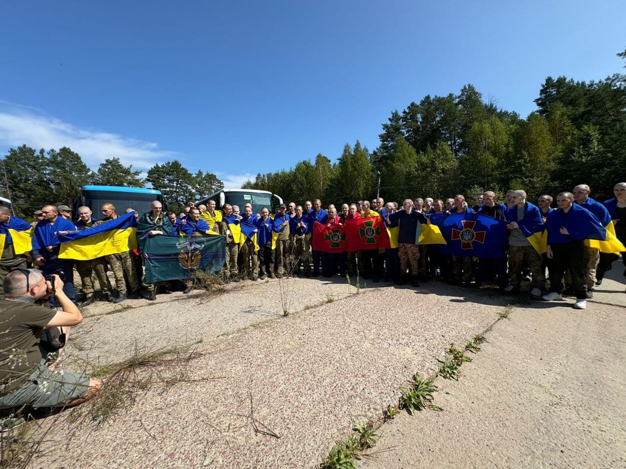 Полонені українські воїни повернулися додому 24 серпня 2024 року