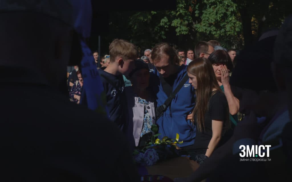 Родина віддає шану полеглому захиснику