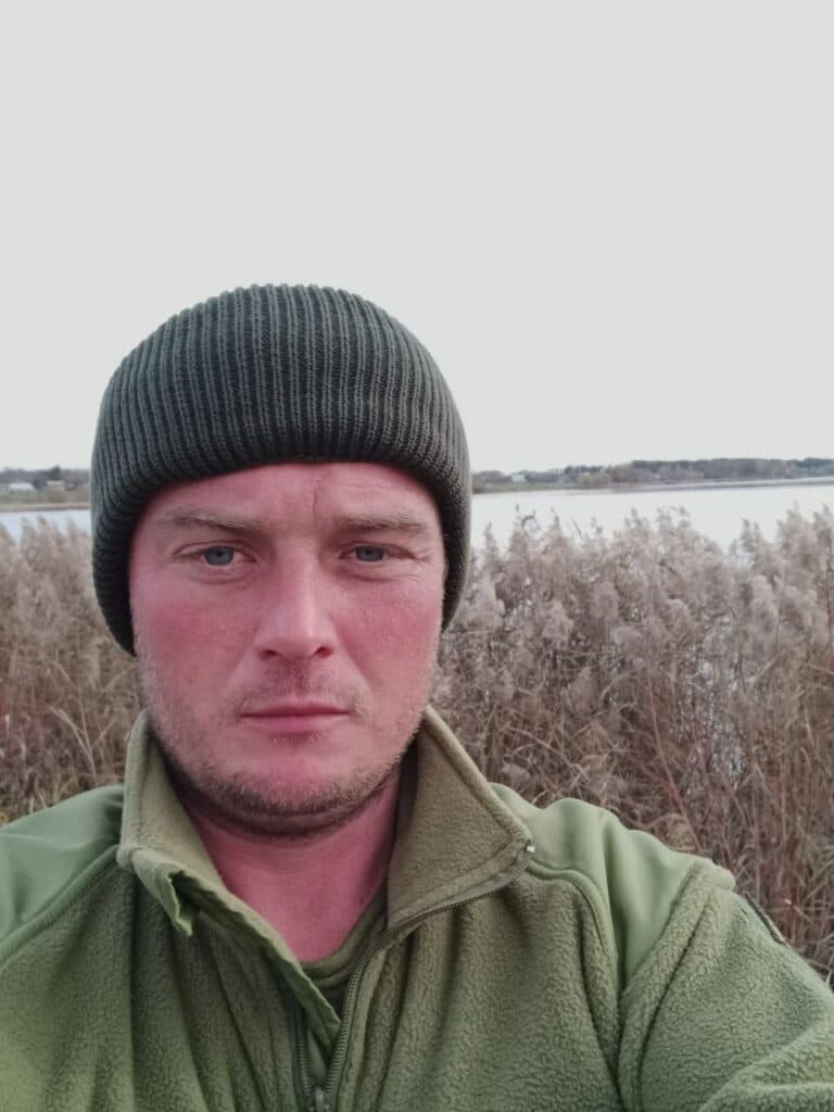 «Поки не повернемо сина, хочемо з хлопцями допомогти батькові». Полтавський військовий починає збір коштів на кисневий концентратор
