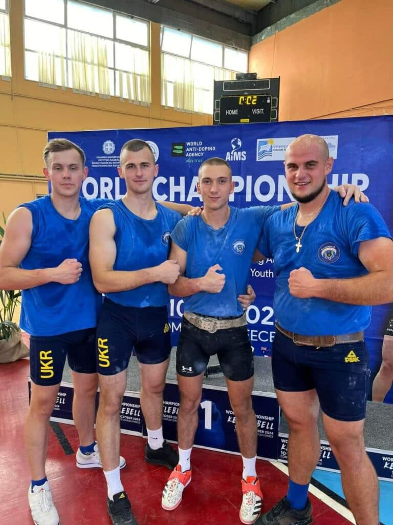 Олександр Цибулько – рятувальник ДСНС Полтавщини. Він здобув перші місця на чемпіонаті світу з гирьового спорту.