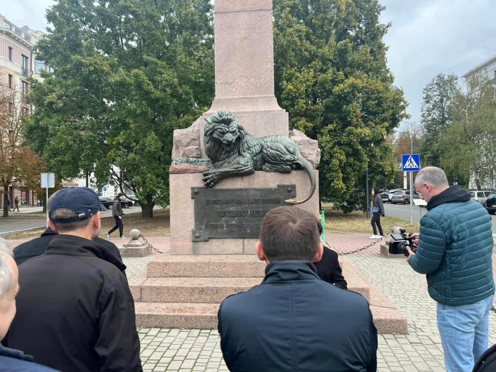 Нардепи