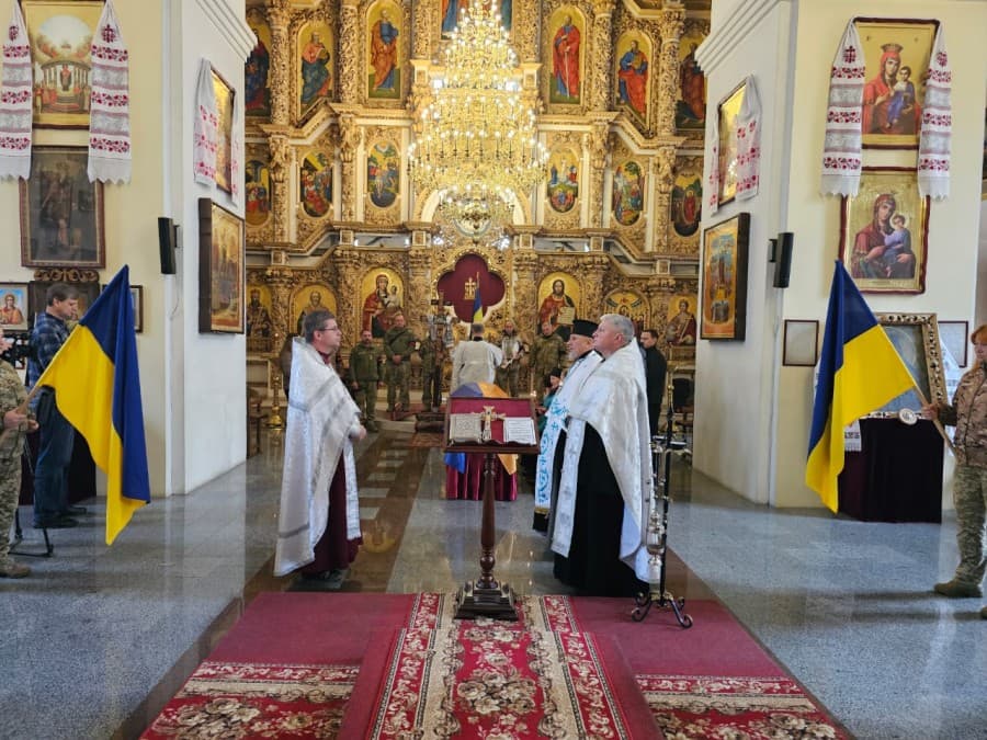 Прощання з воїном у Полтаві. Фото Полтавської міської ради