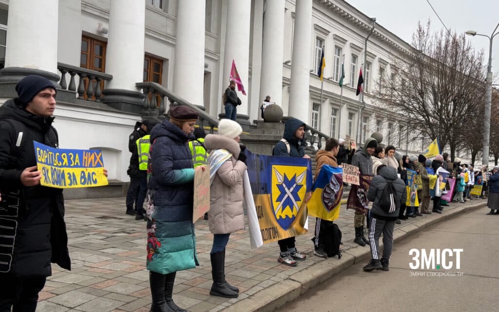 Учасники акцій вважають, що кожен небайдужий має підтримувати полонених