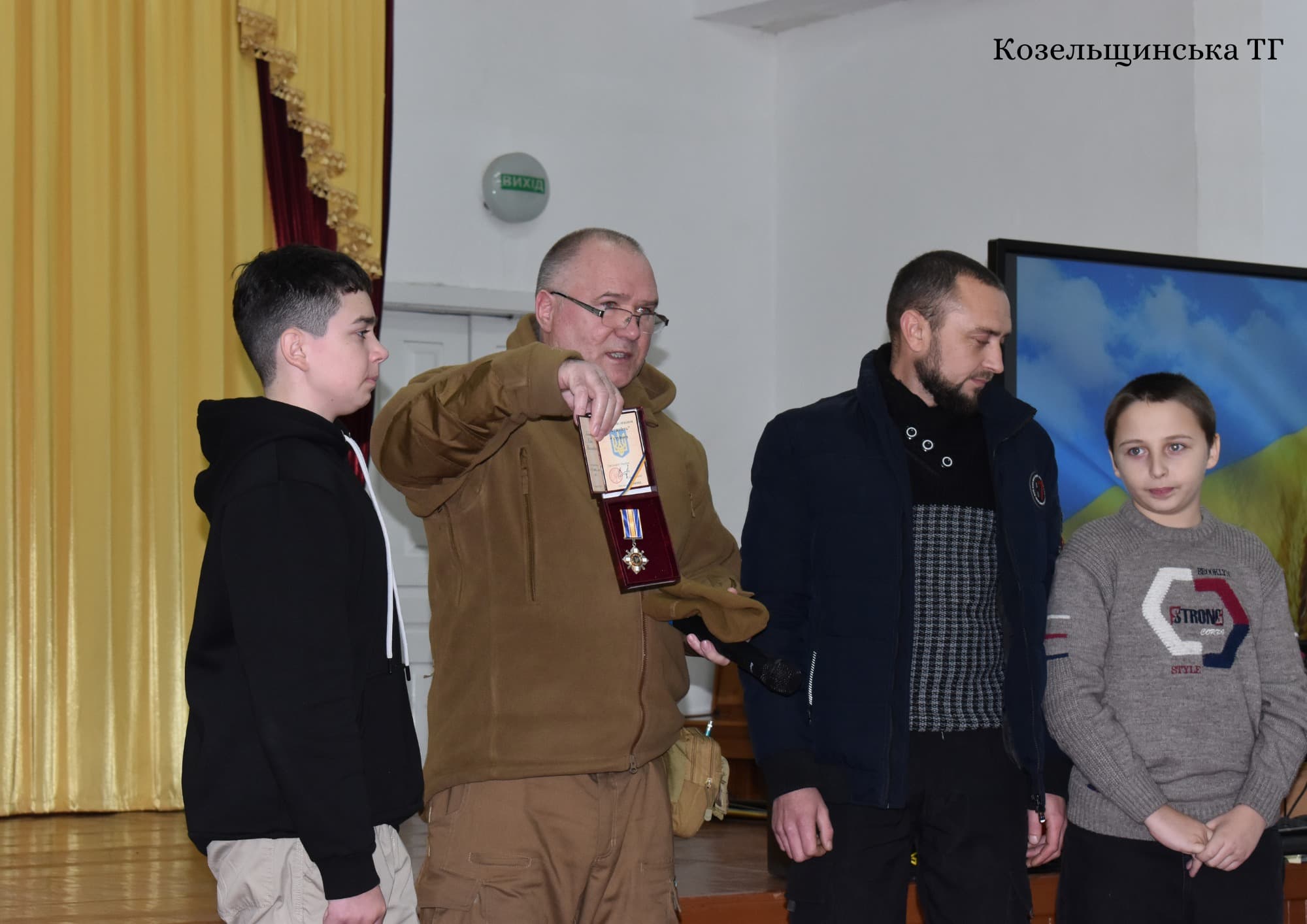 Воїна нагородили орденом.
