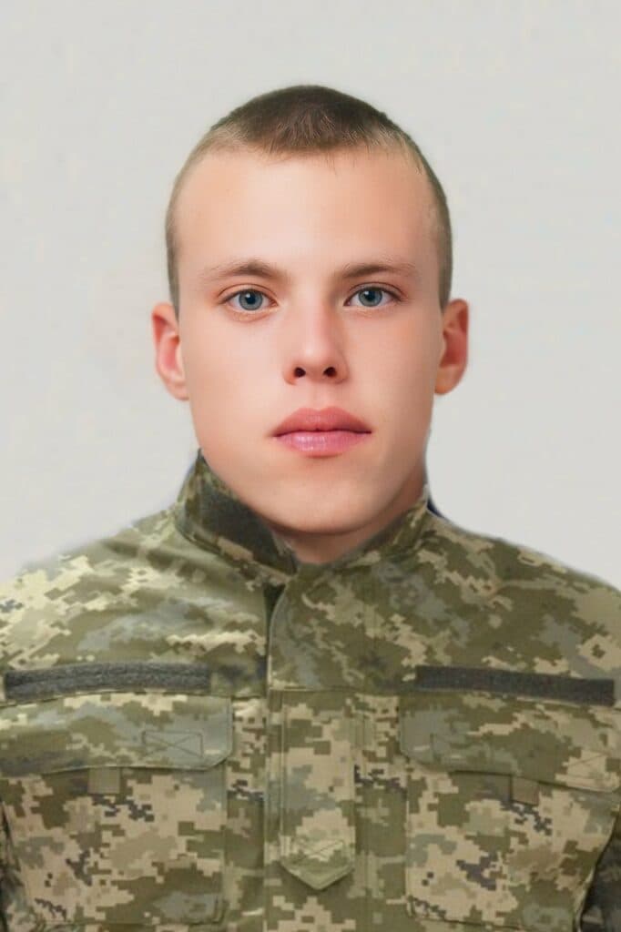 Руслан Семенов
