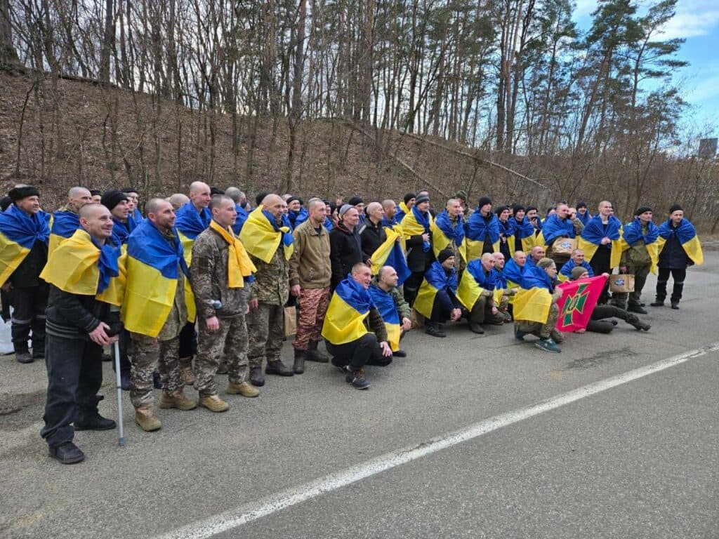 Наразі солдат Анатолій Вайнагій перебуває на реабілітації. Воїн потрапив до полону з пораненням, яке видно на відеозаписі, який публікували російські джерела під час перебування воїна у полоні.