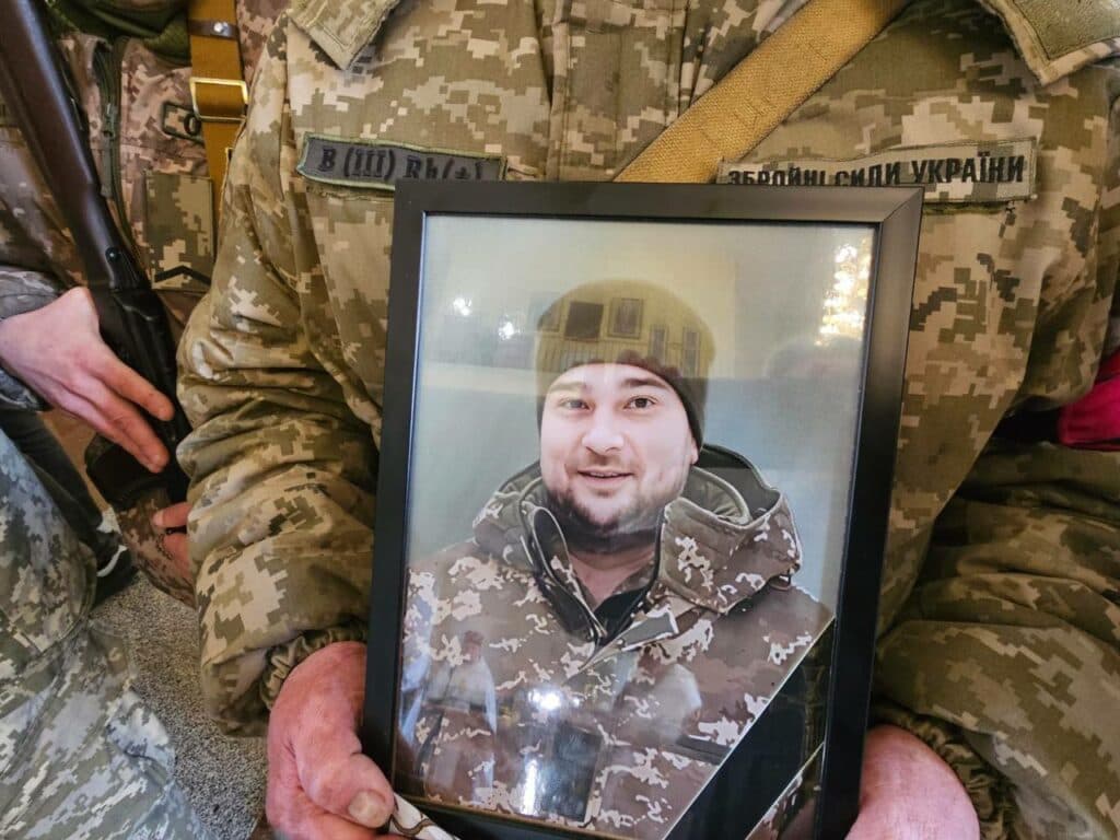 Солдат Сергій Демченко