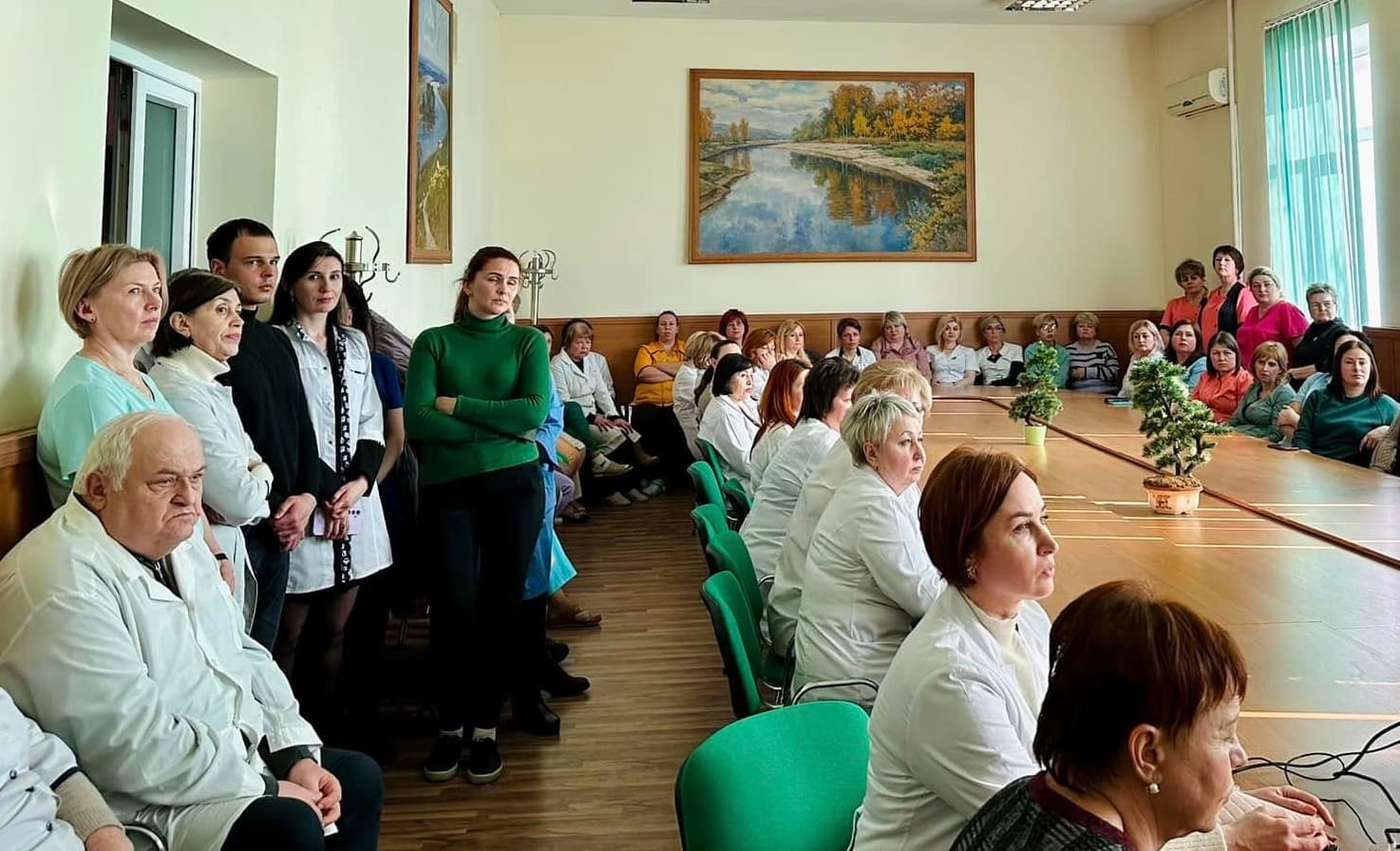 Зустріч керівника обласної лікарні з колективом Центру відновного лікування