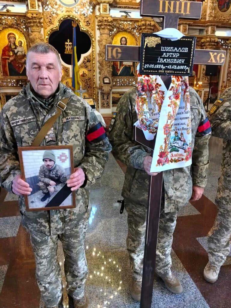 Солдат Артур Шибалов повернувся на щиті до рідної Полтави після бою на Курщині
