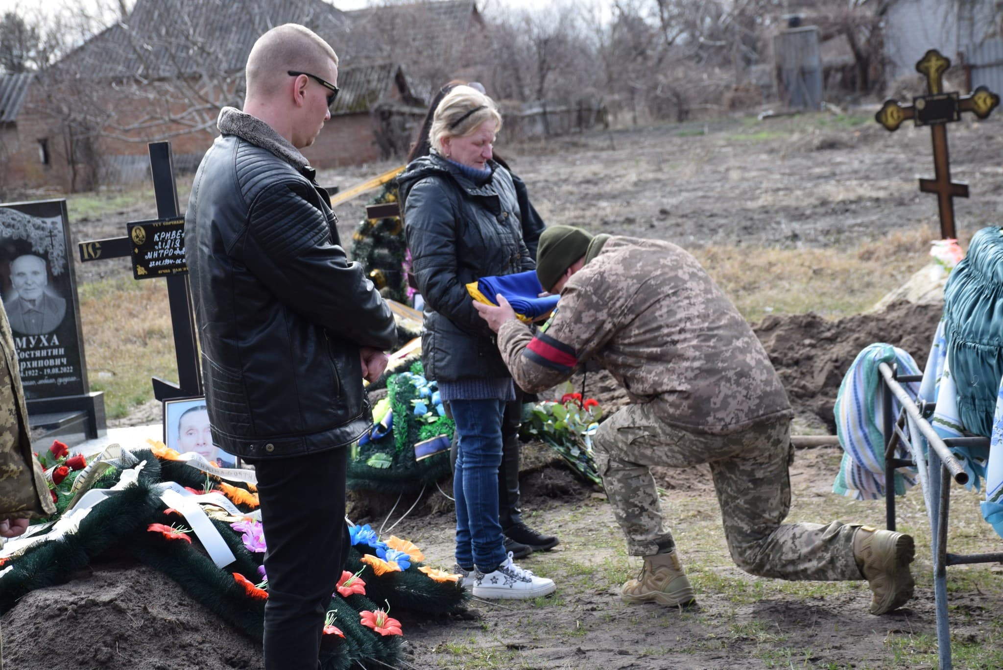 Прощання з полеглим Володимиром Стряпухіним