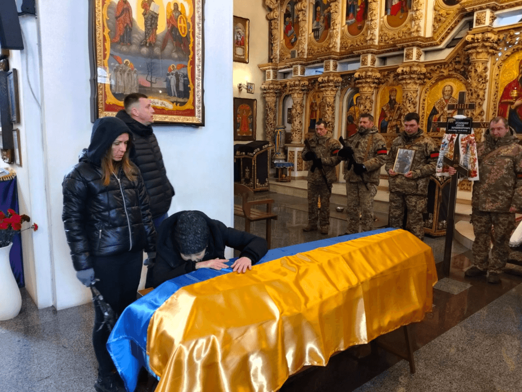 Полеглий сержант з Полтави повернулися на щиті
