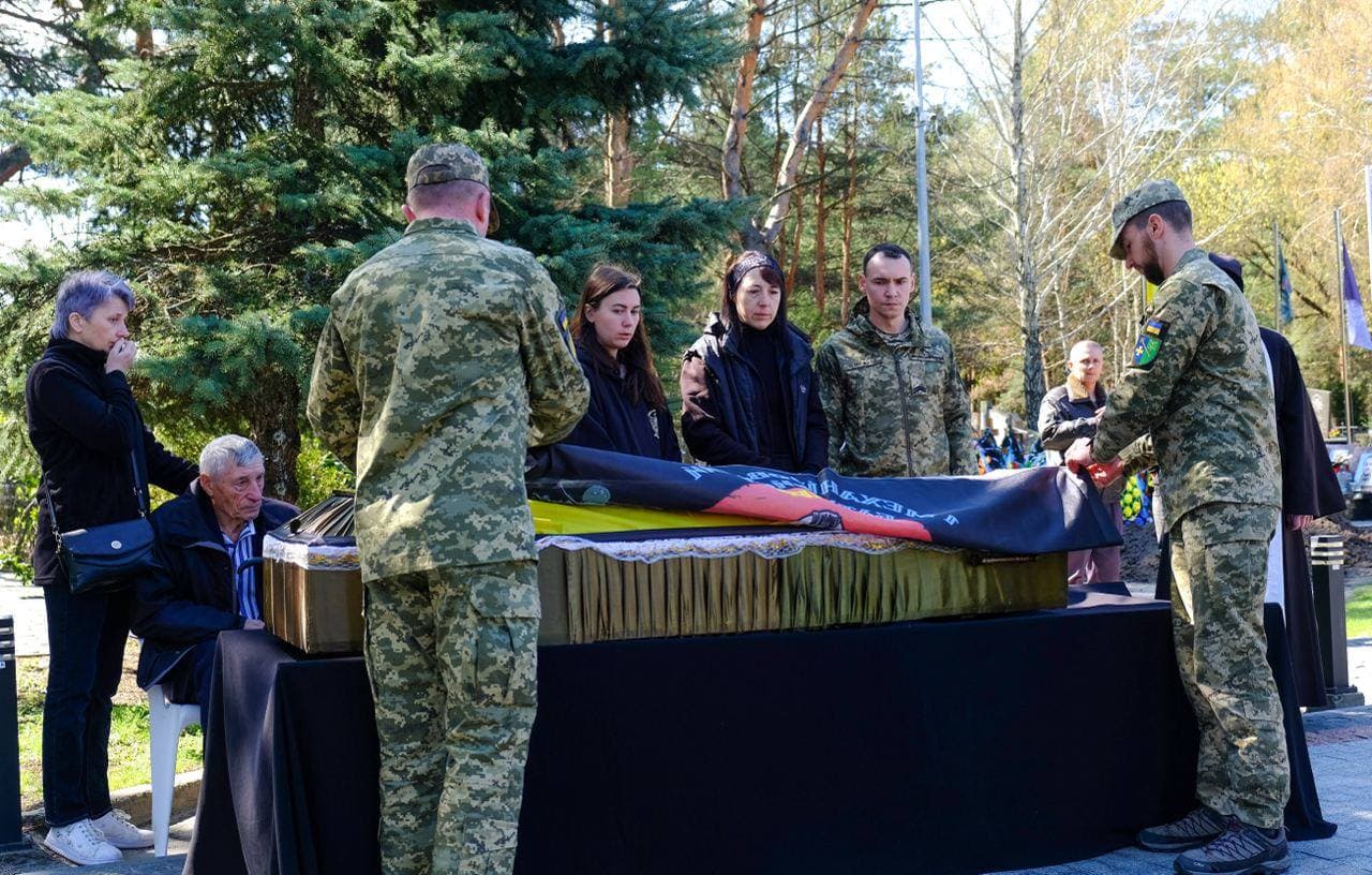 Поховання Олександра Матуса