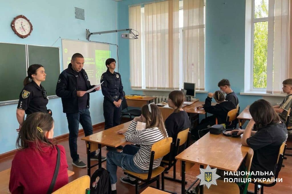 Травмування на залізниці: що варто знати полтавським підліткам про зачепінг