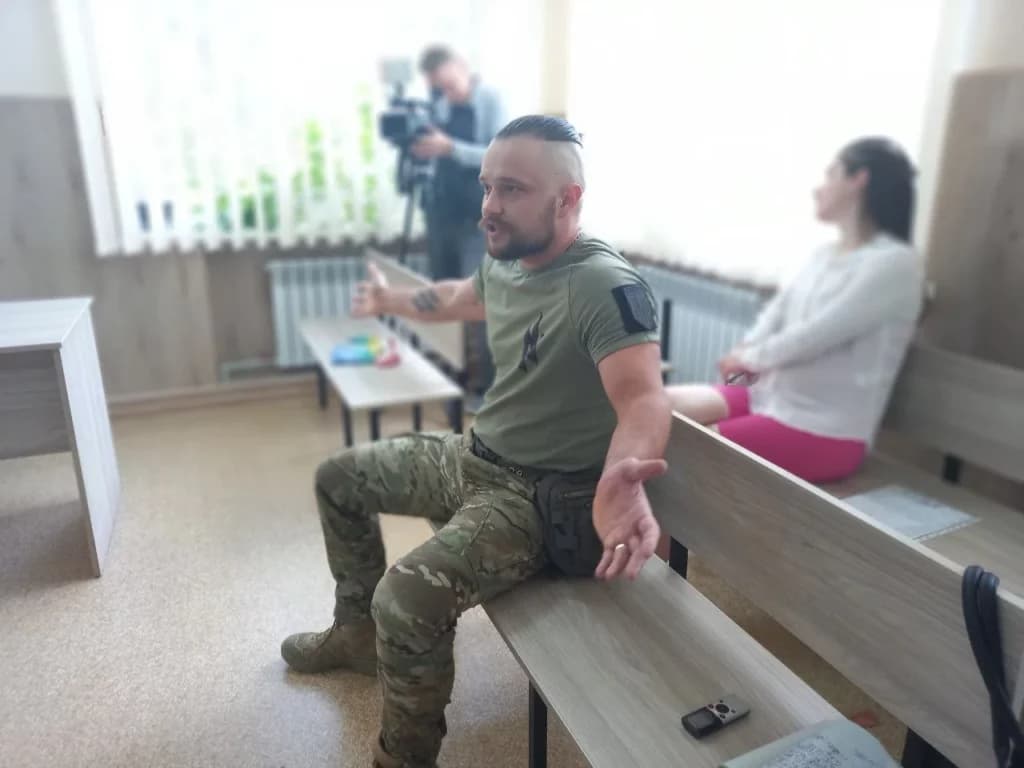 Неля Супрун (донедавна Неля Штепа) – обвинувачена в організації бойовиків у 2014 році з метою захоплення Словʼянська проросійськими силами. 20 червня Київський районний суд Полтави намагався розглянути її справу у підготовчому судовому засіданні.