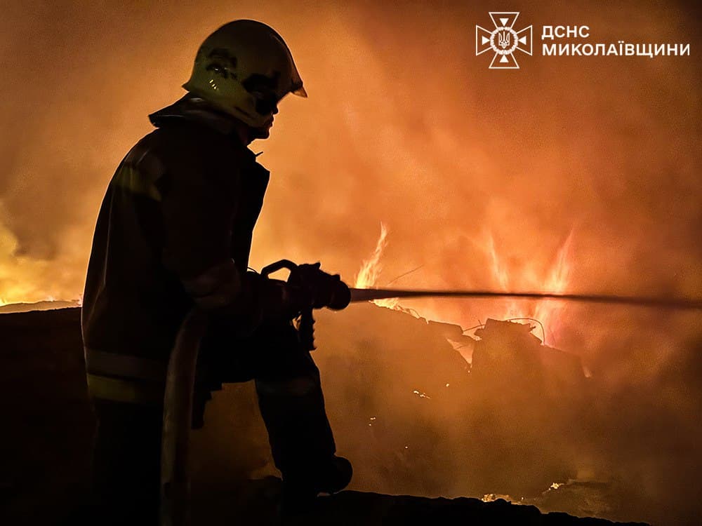 Росіяни атакували дронами Україну