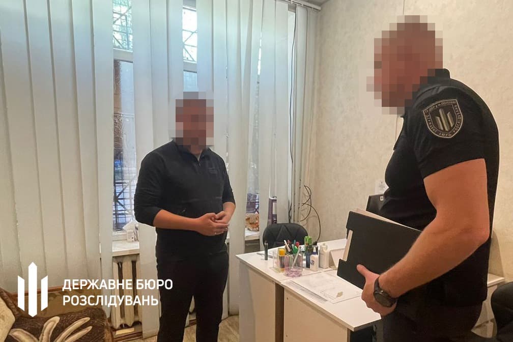 Працівник ТЦК міг вносити до реєстру дані про непридатність до служби