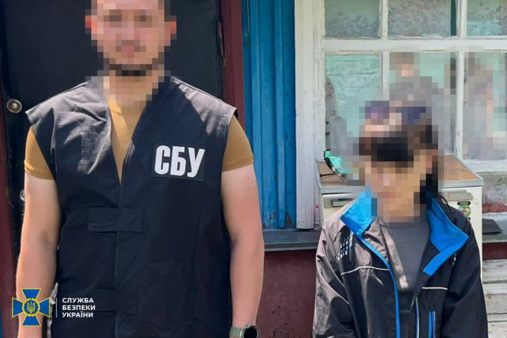Спецслужби РФ замовили підпал військового авто в Полтаві та підрив автівки судді Дніпра. Теракти виконували дві жінки.