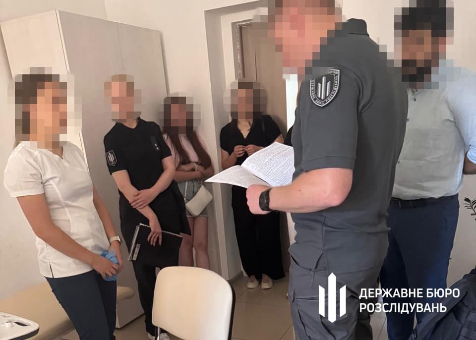 Підозрювані підробляли медичні документи для ухилення чоловіків від служби