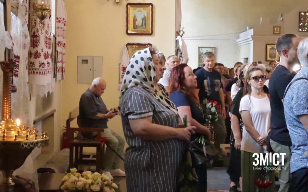 Понад 20 років у військових комісаріатах. Ким була загибла від російського обстрілу Полтави? Публікуємо фото з прощання з Тамарою Пивовар.