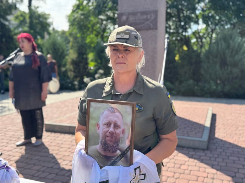 Євгеній Лук’янченко загинув на етапі підготовки до зіткнення з ворогом на передовій лінії оборони. 29 липня росіяни здійснили удар «Іскандером-М» по полігону, де перебував чоловік. 4 серпня Хорольська громада провела курсанта останньою земною дорогою