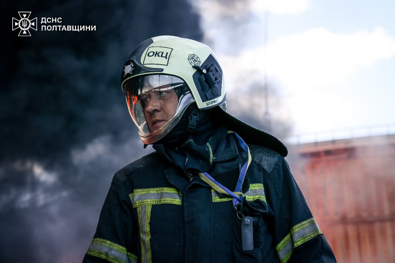 Ілюстративне фото. Ліквідація наслідків попередніх обстрілів Полтавщини