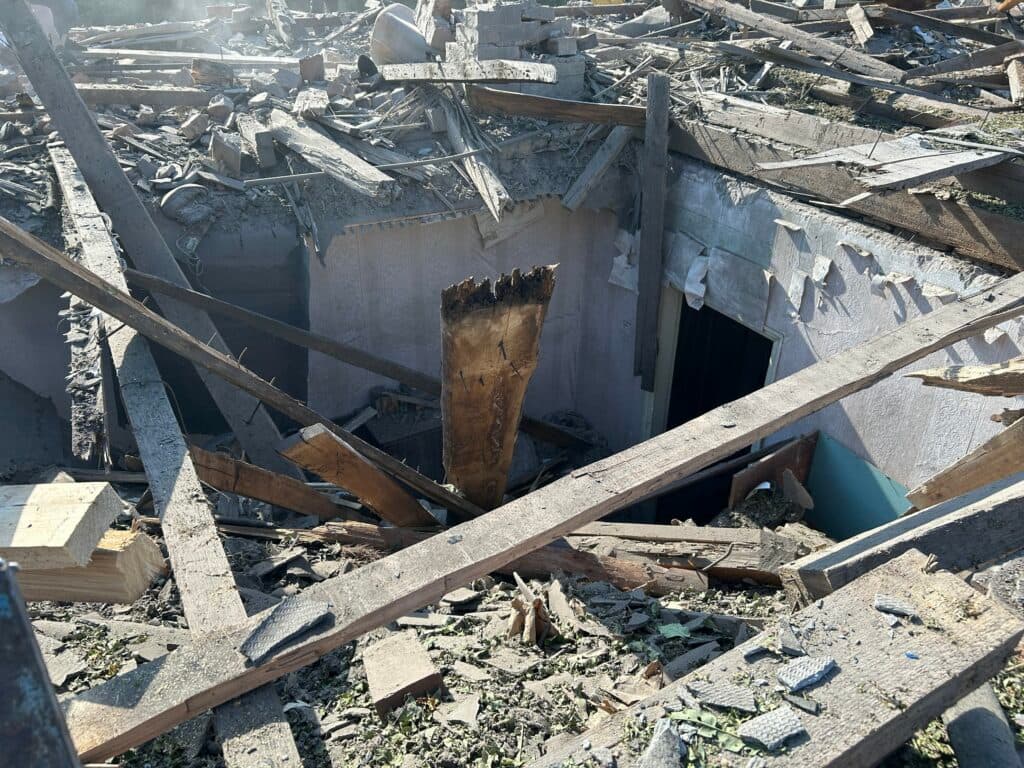 Наслідки російського обстрілу у Козельщинській громаді