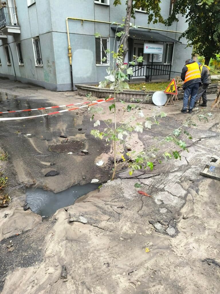Аварія на Подолі Фото «Полтававодоканалу»