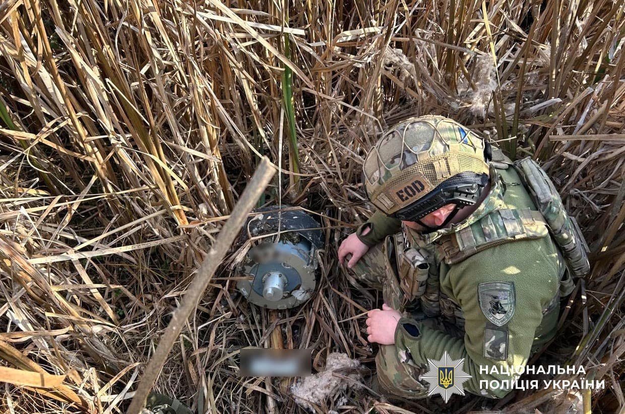 Бойову частину дрона знайшли у полі на Полтавщині
