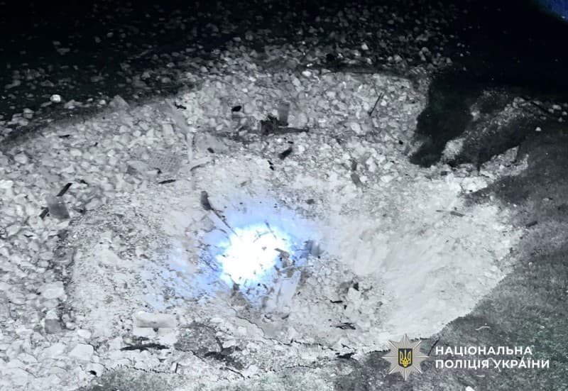 Документування наслідків обстрілу Фото поліції Полтавщини