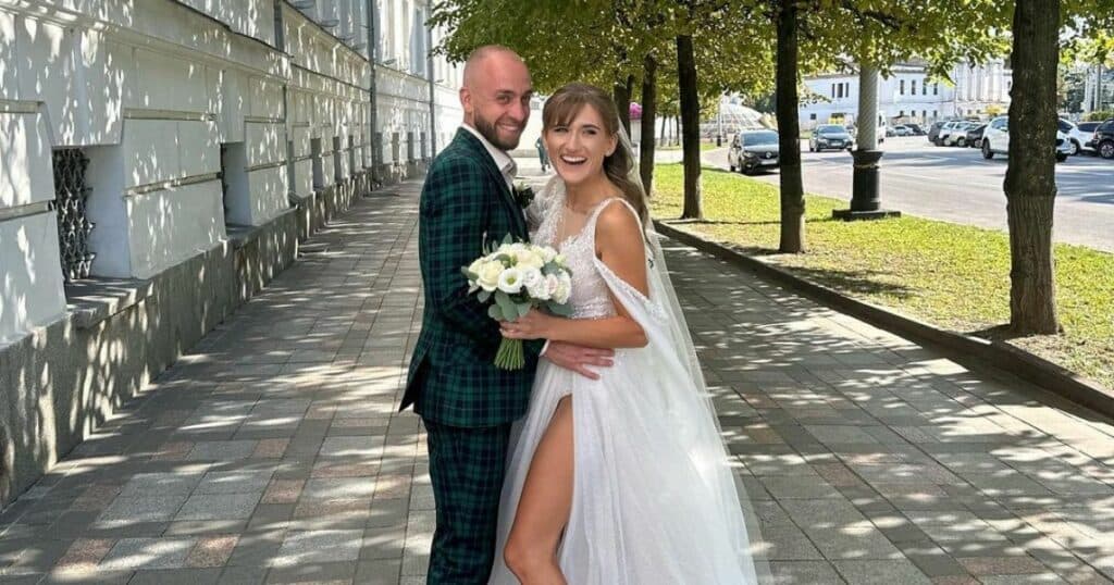 Даша Євтух та Олександр Глазов / © instagram.com/dashaevtukh__official
