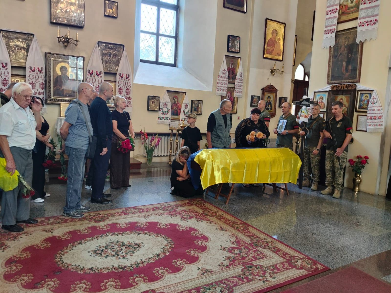 Чотирьох захисників провели в останню путь у Полтаві